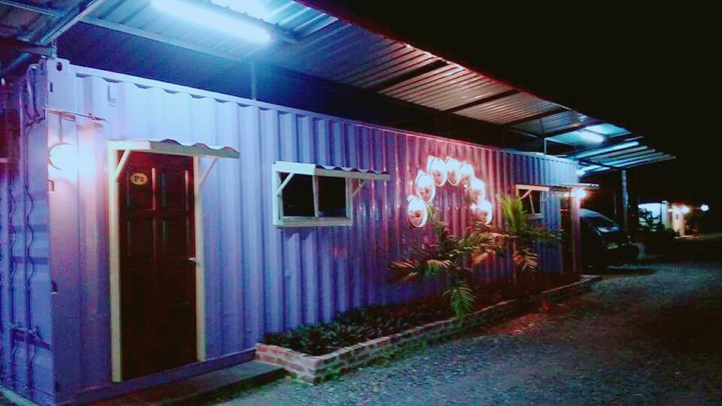 5 Stone Cabin Chalet ไทปิง ภายนอก รูปภาพ